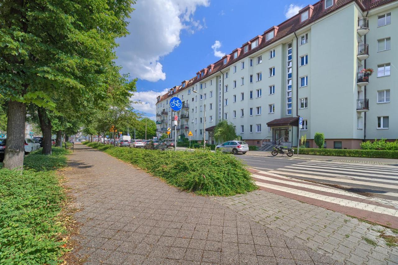 Family Center Spot Apartment Poznan Exterior photo